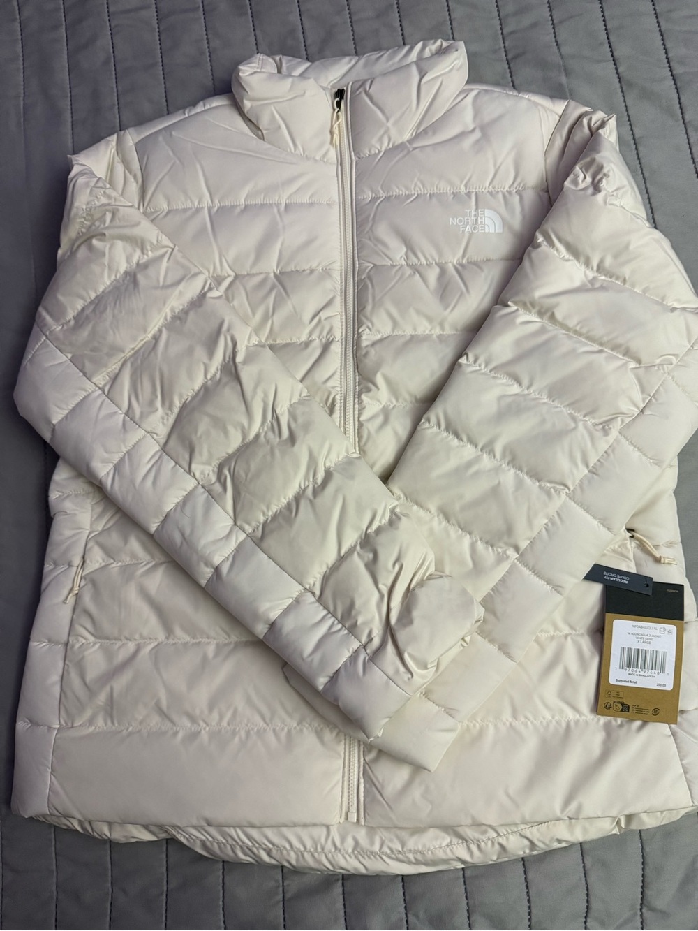 The North Face Women’s Aconcagua 3 Jacket – White/Cream – New With Tags